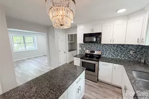 6628 Cool Water Ct, Charlotte, NC 28215 - Photo 11