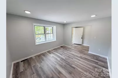 6628 Cool Water Court, Charlotte, NC 28215 - Photo 9