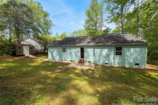 6628 Cool Water Ct, Charlotte, NC 28215 - Photo 5