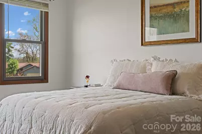 100 Forest Park Drive, Hendersonville, NC 28792 - Photo 17