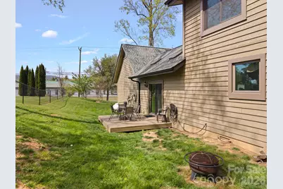 100 Forest Park Drive, Hendersonville, NC 28792 - Photo 31