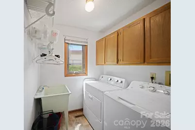 100 Forest Park Drive, Hendersonville, NC 28792 - Photo 15