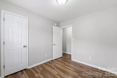 11026 Olde English Drive, Charlotte, NC 28216 - Photo 23