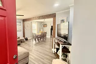 2925 Pine St, Claremont, NC 28610 - Photo 5