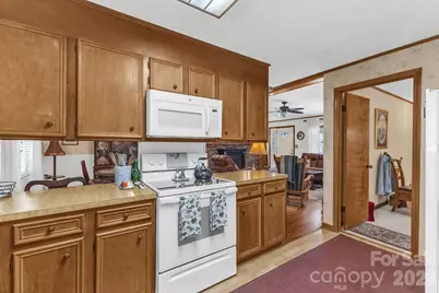 60 Pine View Road, Newland, NC 28657 - Photo 9