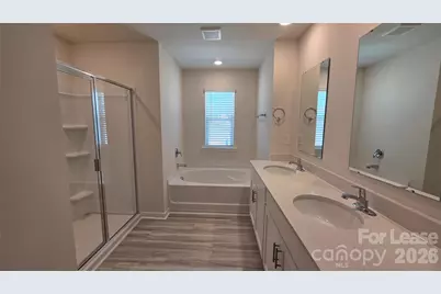 11305 Cardinal Creek Avenue, Charlotte, NC 28215 - Photo 15