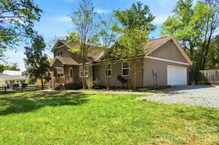 2036 Hickory Hills Dr, Denver, NC 28037 - Photo 9