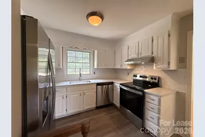 7124 Starvalley Drive, Charlotte, NC 28210 - Photo 9