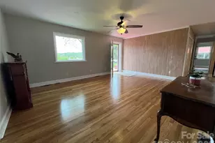 93 Laycock Rd, Hendersonville, NC 28792 - Photo 11