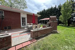 93 Laycock Rd, Hendersonville, NC 28792 - Photo 25