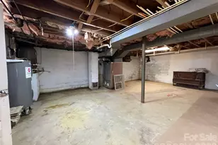 93 Laycock Rd, Hendersonville, NC 28792 - Photo 29