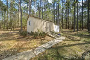 2909 Lakeshore Dr, Chester, SC 29706 - Photo 9