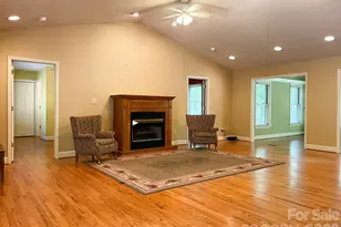 308 Brentwood Cir, Morganton, NC 28655 - Photo 11