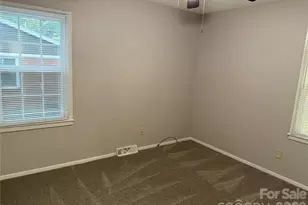 749 Edgerton Dr, Charlotte, NC 28269 - Photo 11