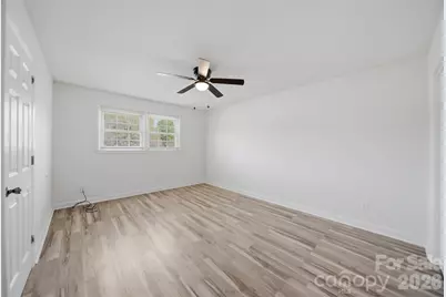 2315 29th Avenue Drive NE, Hickory, NC 28601 - Photo 17