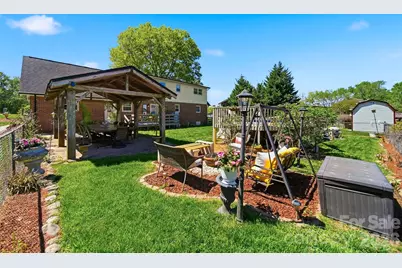 2315 29th Avenue Drive NE, Hickory, NC 28601 - Photo 25