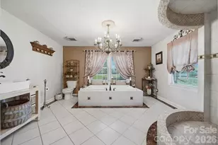 2315 29th Ave Dr NE, Hickory, NC 28601 - Photo 15