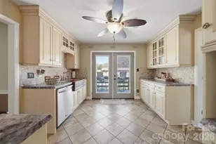 2315 29th Ave Dr NE, Hickory, NC 28601 - Photo 9