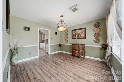 2315 29th Avenue Drive NE, Hickory, NC 28601 - Photo 7