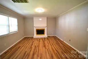 1422 Thermal Rd, Charlotte, NC 28212 - Photo 7