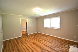 1422 Thermal Rd, Charlotte, NC 28212 - Photo 11