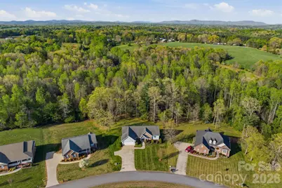 5205 South Oak Circle, Granite Falls, NC 28630 - Photo 9