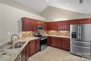 31 Braeburn Way, Flat Rock, NC 28731 - Photo 3