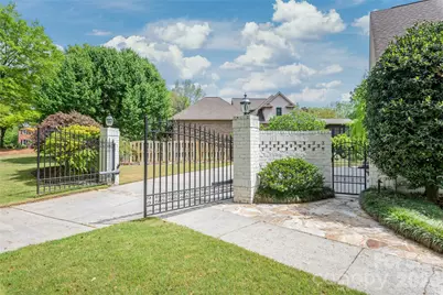 9631 Logan Court, Charlotte, NC 28210 - Photo 3