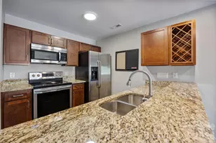 18749 Vineyard Point Ln, Cornelius, NC 28031 - Photo 11