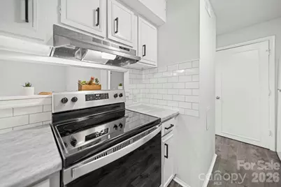 5026 Sardis Road, Charlotte, NC 28270 - Photo 3