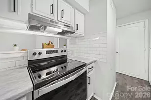 5026 Sardis Rd, Charlotte, NC 28270 - Photo 3