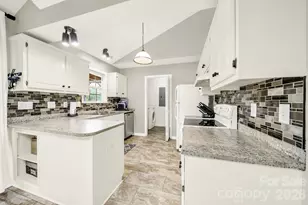 1828 Bloomsbury Dr, Rock Hill, SC 29730 - Photo 17