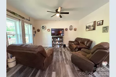 196 8th Avenue, New London, NC 28127 - Photo 13