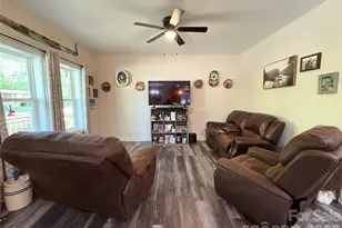 196 8th Ave, New London, NC 28127 - Photo 13