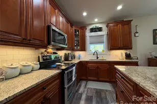 196 8th Ave, New London, NC 28127 - Photo 9