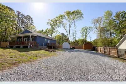 196 8th Avenue, New London, NC 28127 - Photo 3