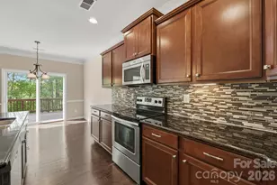 106 E Heart Pine Ln, Statesville, NC 28677 - Photo 7