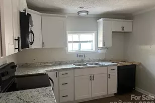 705 Sumter St, Lancaster, SC 29720 - Photo 5