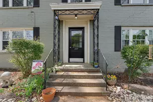 349 Wakefield Dr, Charlotte, NC 28209 - Photo 3