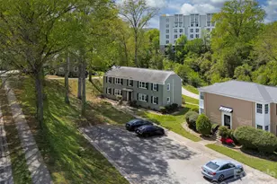 349 Wakefield Dr, Charlotte, NC 28209 - Photo 9