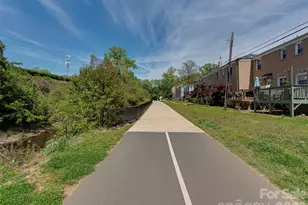 349 Wakefield Dr, Charlotte, NC 28209 - Photo 7