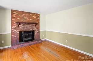 32 Hillendale Rd, Asheville, NC 28805 - Photo 5