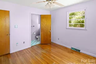 32 Hillendale Rd, Asheville, NC 28805 - Photo 17