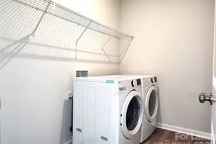 8823 Arrington Hall Dr, Charlotte, NC 28215 - Photo 27