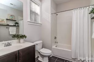 1427 Tippah Park Ct, Charlotte, NC 28205 - Photo 19