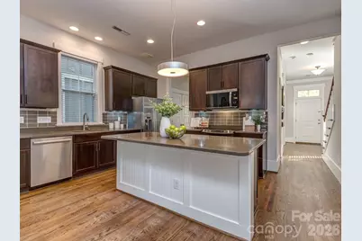 1427 Tippah Park Court, Charlotte, NC 28205 - Photo 9