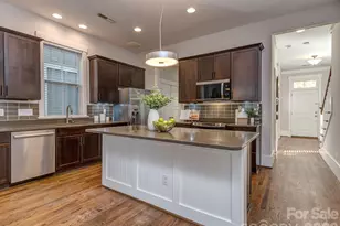 1427 Tippah Park Ct, Charlotte, NC 28205 - Photo 9