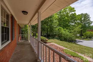 7 Crestview Ct, Arden, NC 28704 - Photo 3