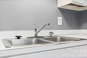 9119 Spyglass Pl, Charlotte, NC 28214 - Photo 15