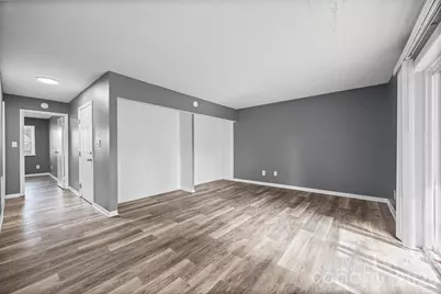 9119 Spyglass Place #9119D, Charlotte, NC 28214 - Photo 7